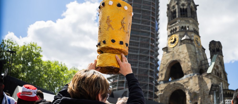 Fans vor dem DFB-Pokalfinale in Berlin