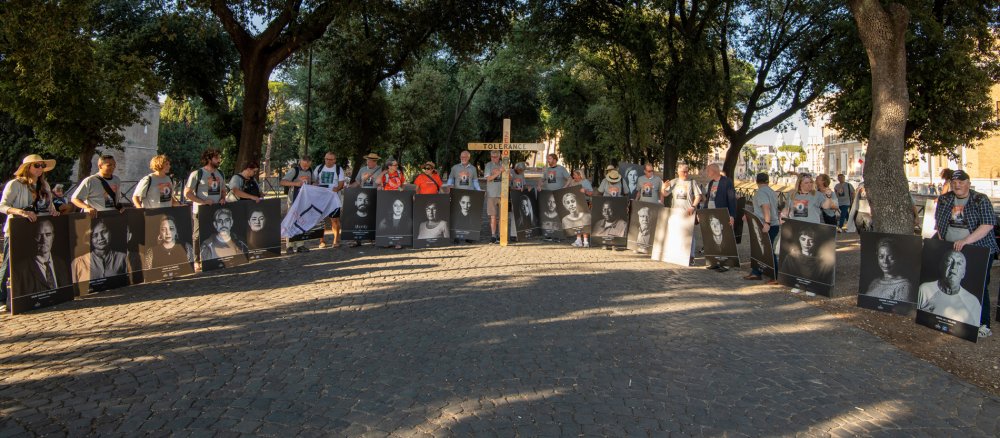 Protest von Vertretern von Betroffeneninitiativen