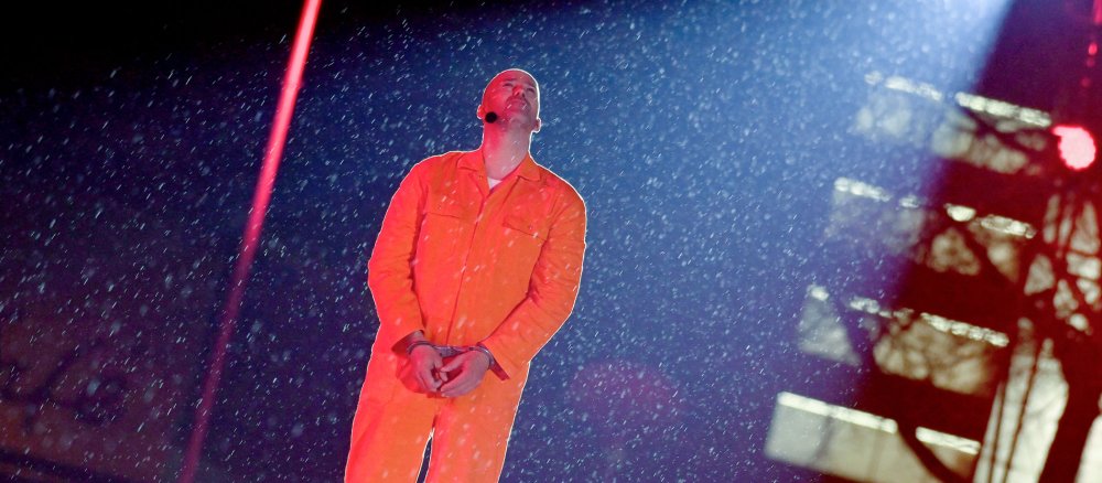 Ben Blümel, singer, is on stage as Jesus of Nazareth in the RTL Easter production "The Passion" on Friedrichsplatz.