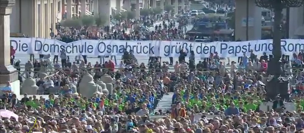 Die Domschule Osnabrück grüßt den Papst und Rom
