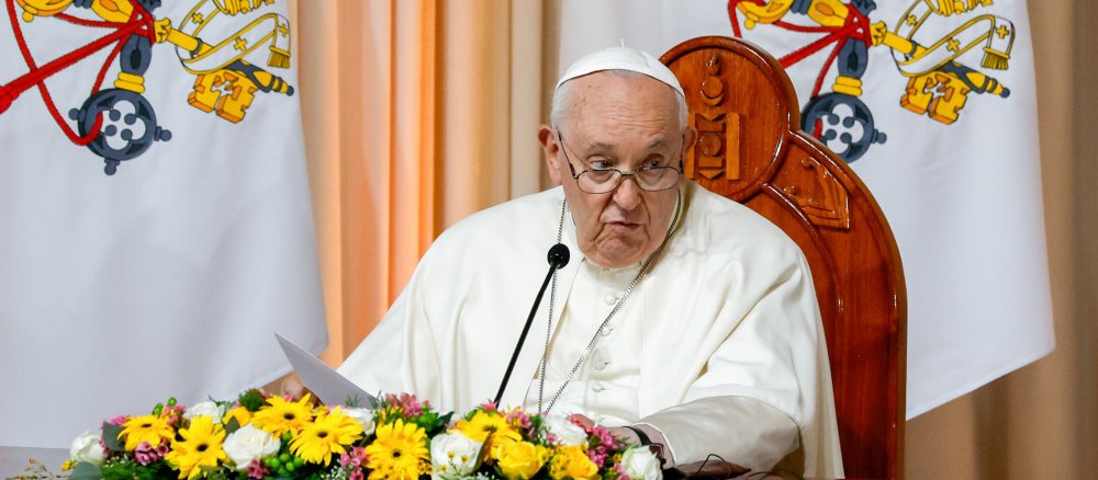 Papst Franziskus bei einem Treffen im Staatspalast in Ulan Bator (Mongolei)