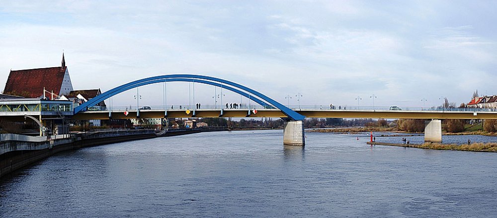 Die Grenzbrücke von Frankfurt (Oder) nach Polen.
