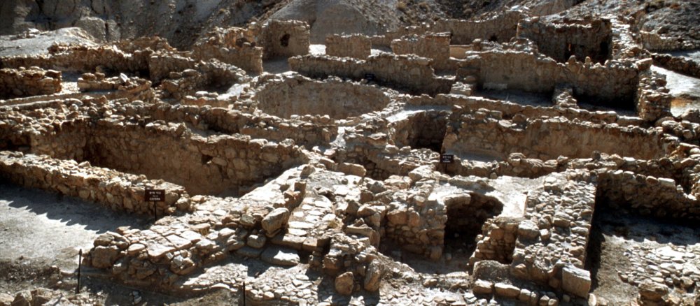 Blick über die Ruinenanlage in Qumran