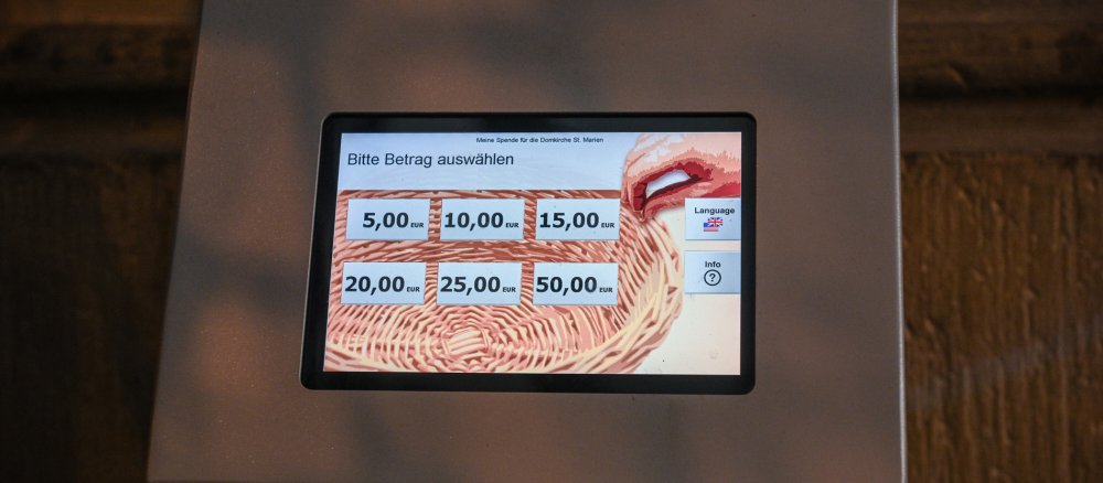 Digitaler Opferstock im Erfurter Dom