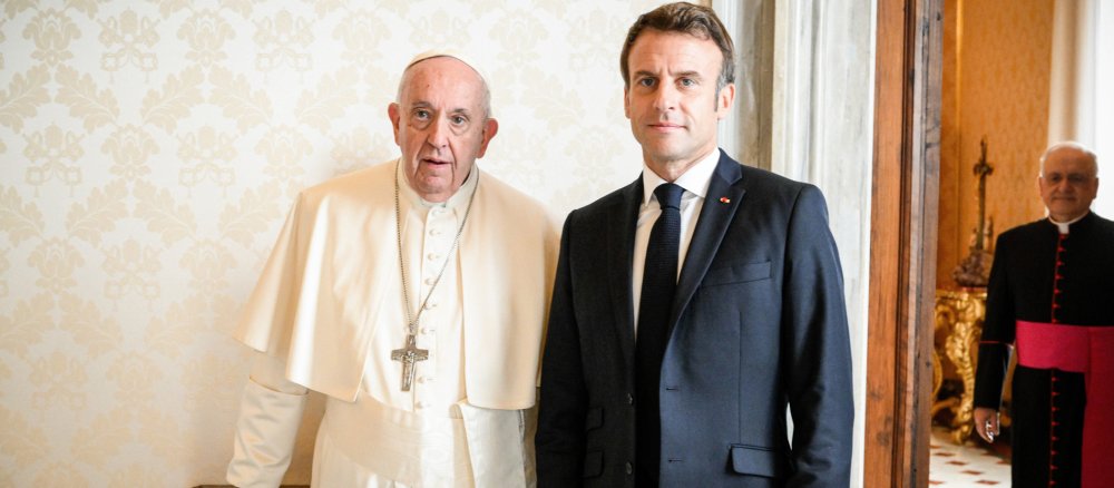 Papst Franziskus und Emmanuel Macron