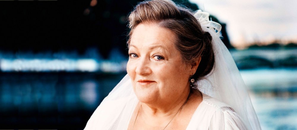Marianne Sägebrecht als Braut.