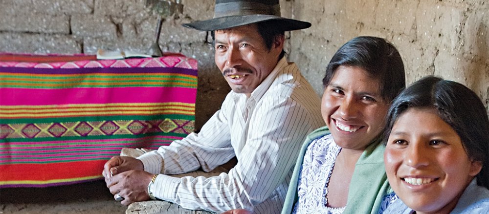 Adveniat gibt dem Aktionsthema "Mitten unter euch" insbesondere anhand von Beispielen aus Bolivien ein Gesicht.