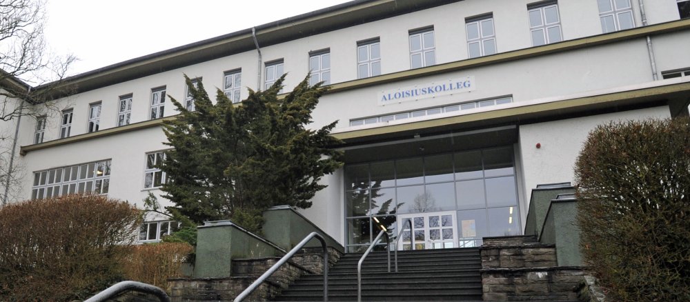 Der Eingang des Aloisiuskollegs in Bonn.