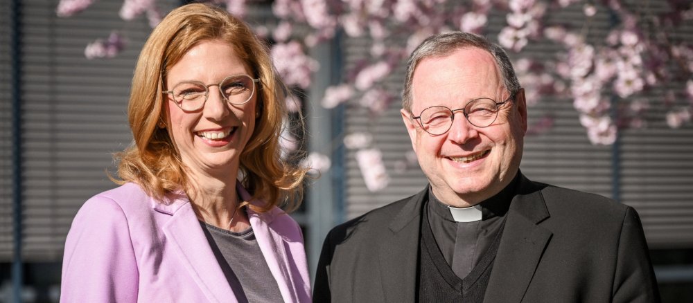 Politikerin Sabine Bätzing-Lichtenthäler und Bischof Georg Bätzing