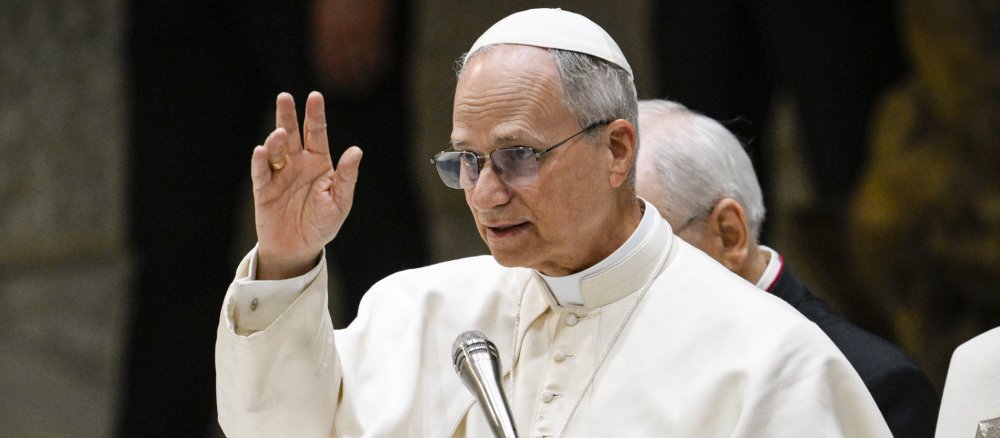 Papst Leo XIV. spricht bei einer Audienz