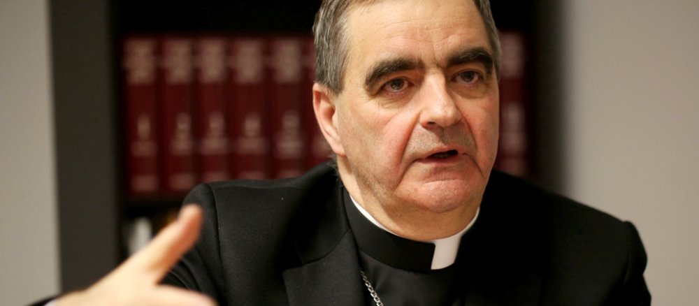 Der Apostolische Nuntius, Erzbischof Nikola Eterovic, im Interview