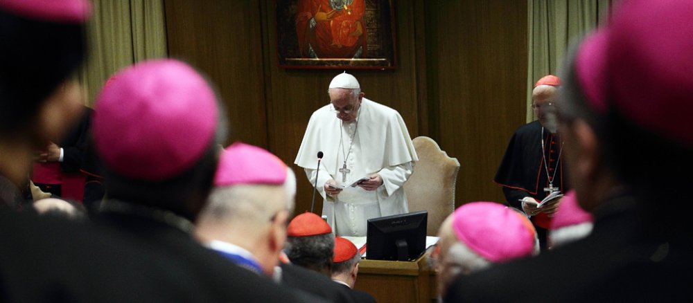 Papst Franziskus auf der Synode 2015