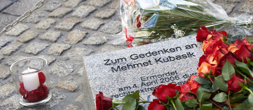 Gedenkstein für den ermorderten Mehmet Kubasek.