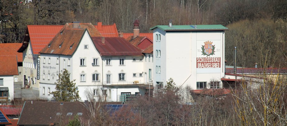 Blick auf das Gelände der Schlossbrauerei im bayerischen Drachselsried