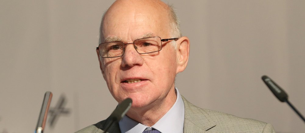 Bundestagspräsident Norbert Lammert beim Ökumenischen Fest in Bochum.