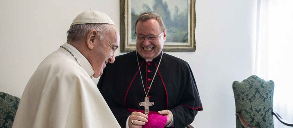 Papst Franziskus und Bischof Georg Bätzing im Vatikan