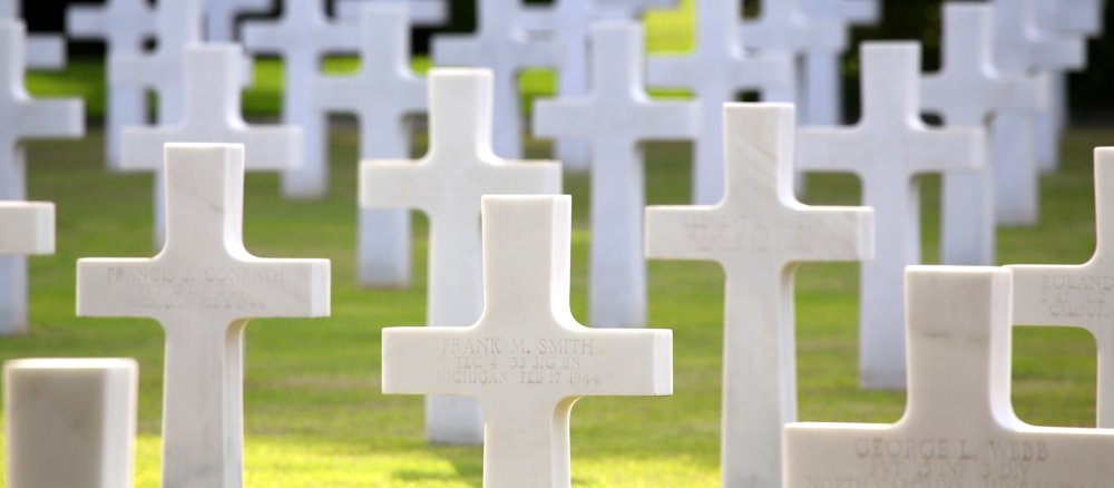 Auf dem Soldatenfriedhof Nettuno bei Rom liegen fast 8.000 amerikanische Gefallene des Zweiten Weltkriegs.