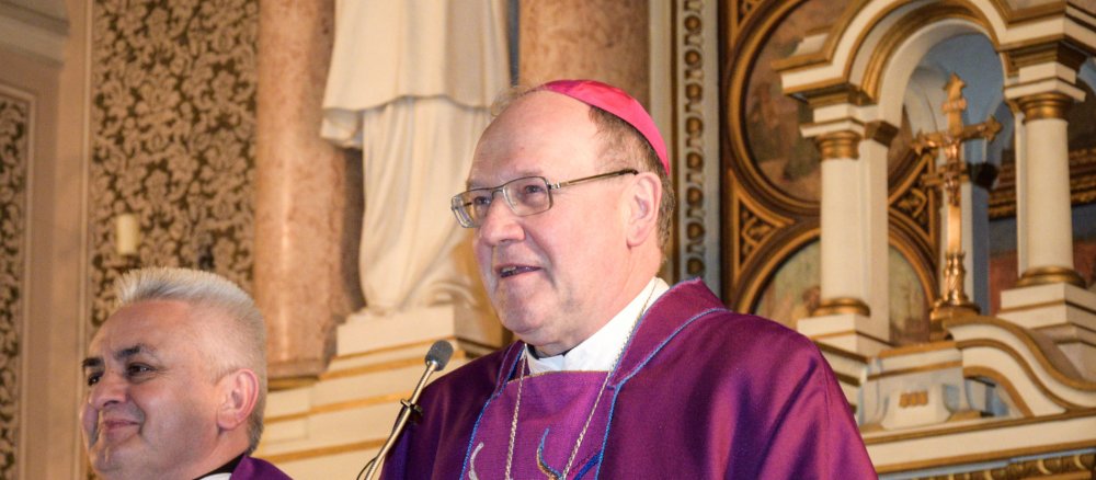 Alois Schwarz, Bischof von Gurk-Klagenfurt, während einer Messe am 8. März 2018 in Sarajevo.