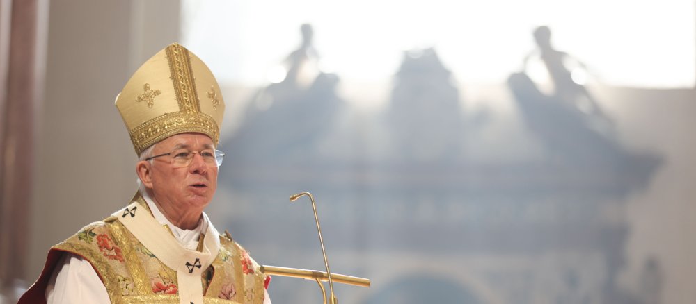 Erzbischof Lackner im Salzburger Dom