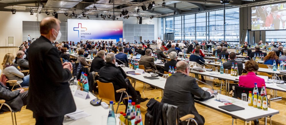 Die Synodalversammlung bei der dritten Synodalversammlung des Synodalen Wegs