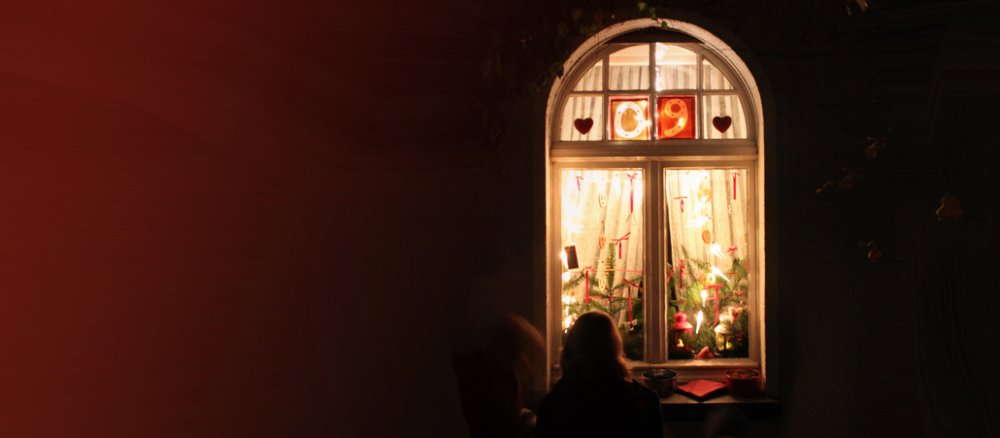Geschmücktes Adventsfenster