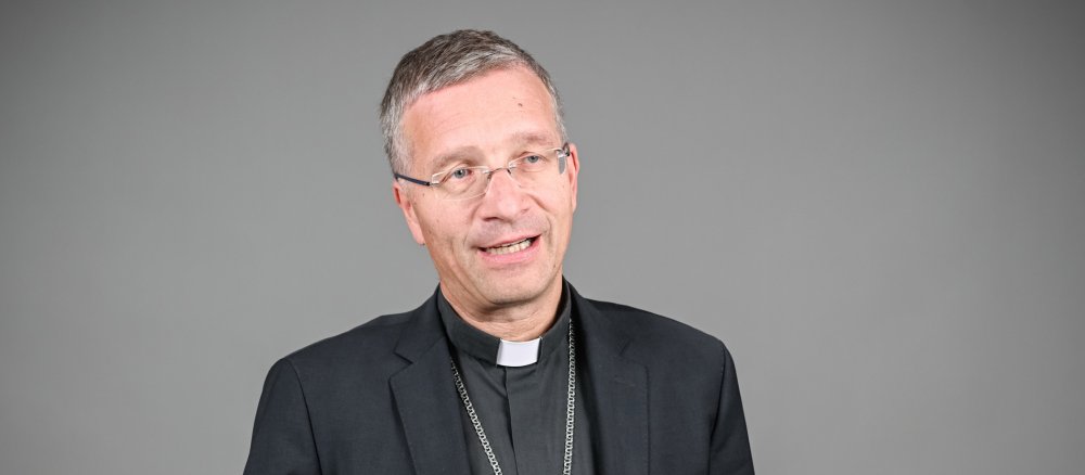 Bischof Michael Gerber spricht