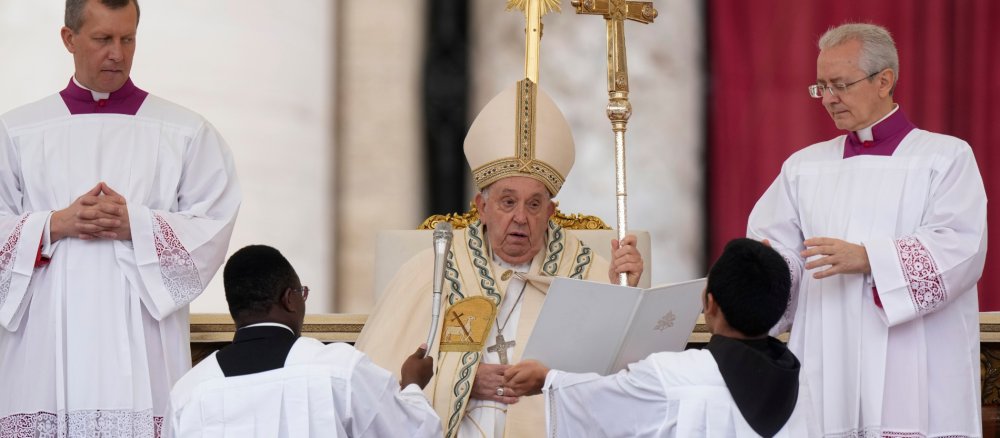 Pope Francis canonises 14 people