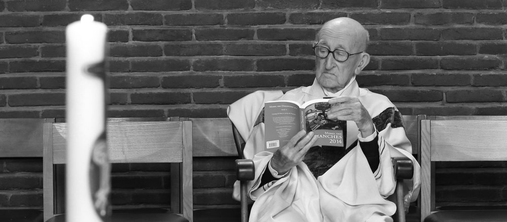 Der wohl älteste Priester der Welt, Jaques Clemens, ist am 7. März 2018 im Alter von 108 Jahren verstorben.