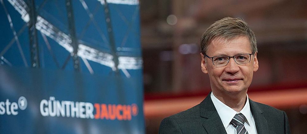 Günther Jauch in der Kulisse seiner ARD-Talksendung.