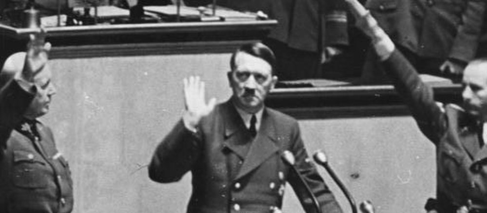 Im März 1933 stellte Adolf Hitler den Kirchen überraschend weitreichende Zugeständnisse in Aussicht.