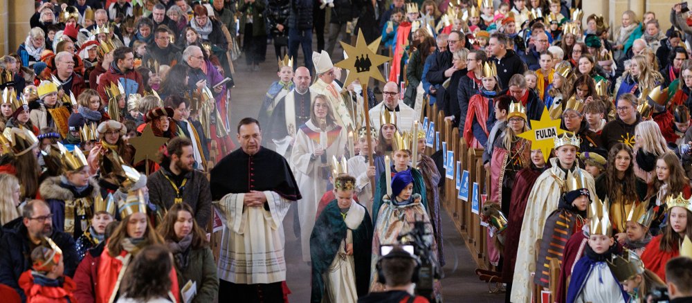 Sternsinger im Hohen Dom zu Paderborn
