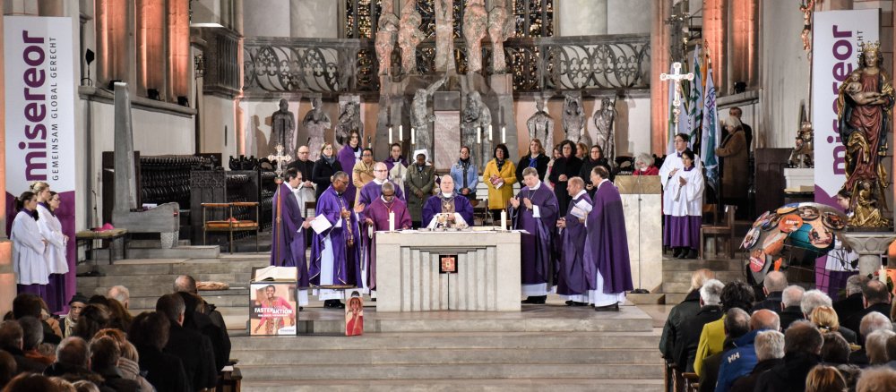 Eröffnung der Fastenaktion 2023 im Augsburger Dom