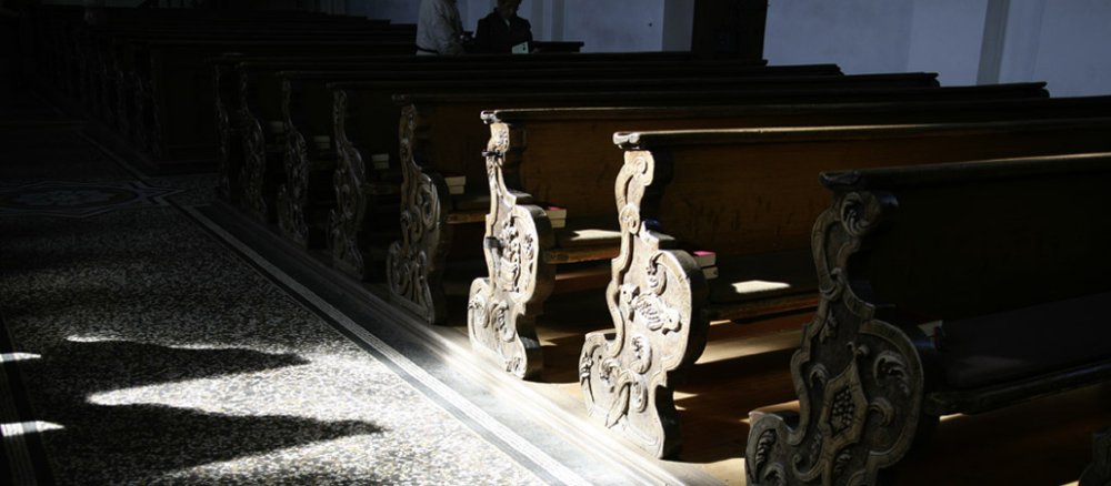 Ansonsten ist die Kirche dunkel.