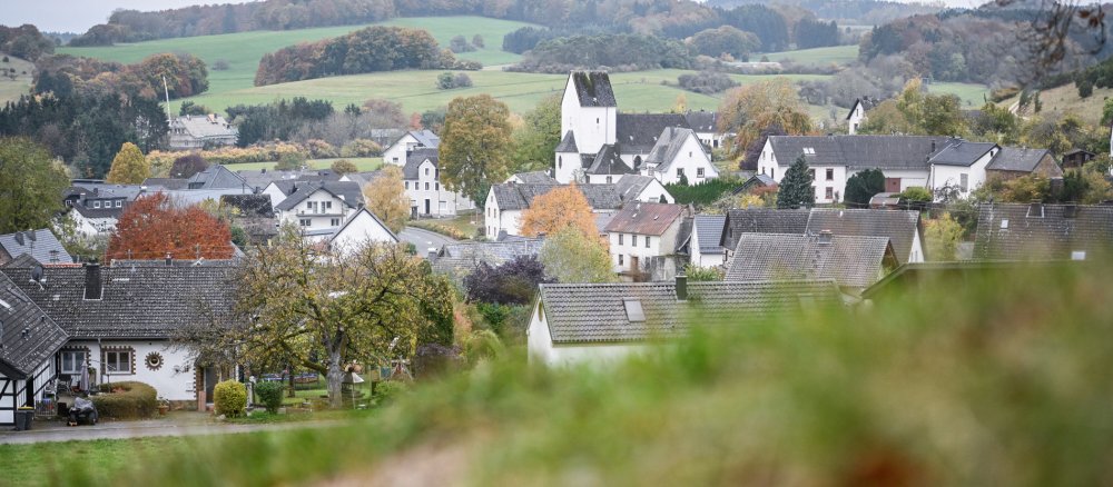 View of the church Sankt Agatha in Blankenheim