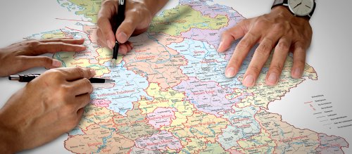 Landkarte mit den 27 Bistümern Deutschlands