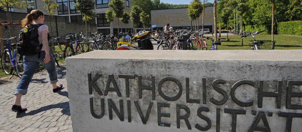 Eingang der Universität Eichstätt-Ingolstadt