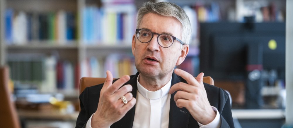 Bischof Peter Kohlgraf spricht in einem Interview
