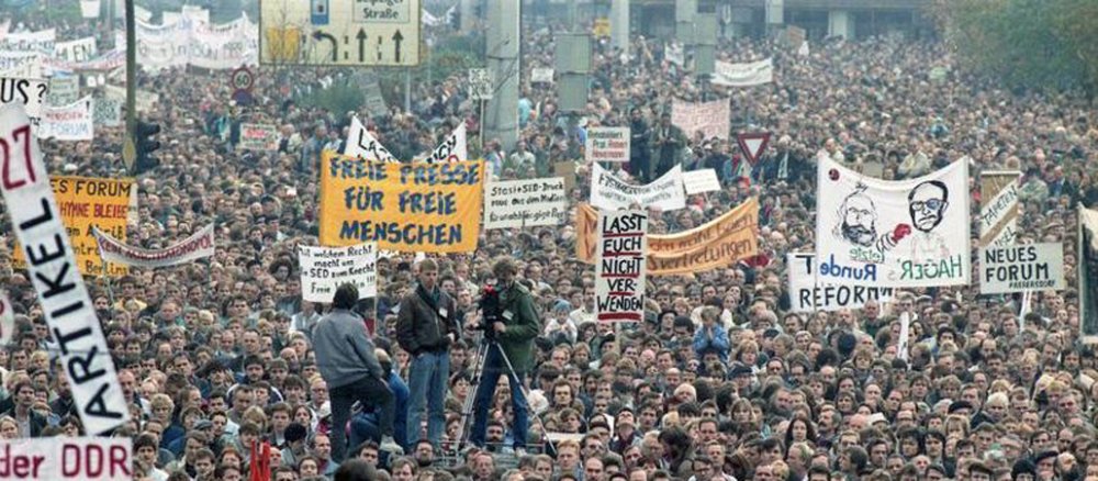 Demonstration gegen das SED-Regime am 4. November 1989 in Ost-Berlin.