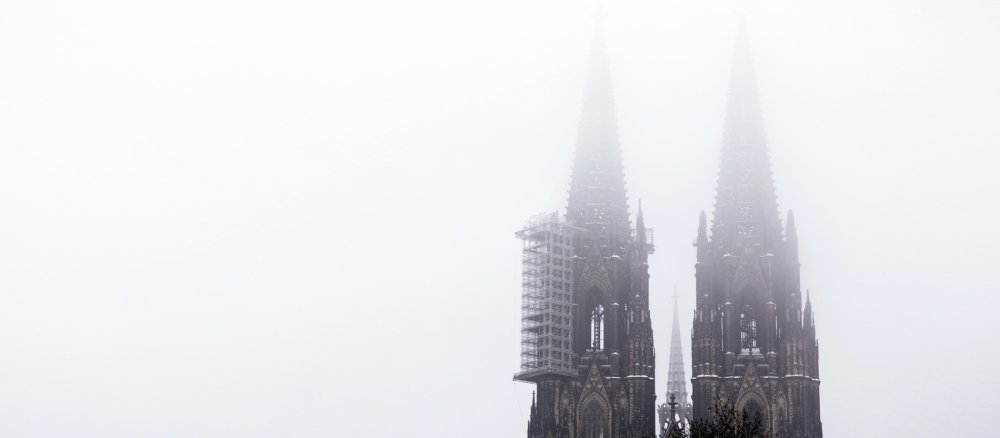 Kölner Dom im Nebel