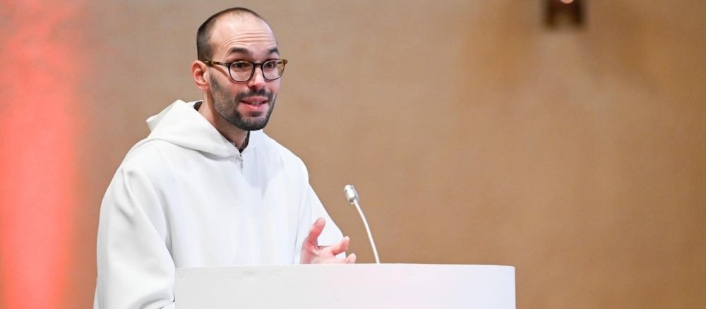 Philip Heger ist Pastoralreferent und Cityseelsorger in Friedrichshafen am Bodensee in der Diözese Rottenburg-Stuttgart.