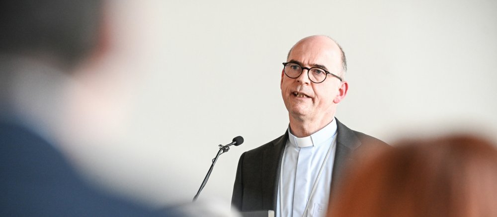 Bischof Franz Jung spricht