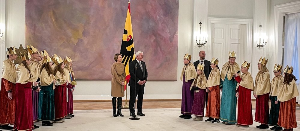 Sternsinger with Federal President Steinmeier