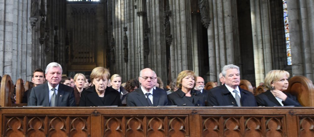 Ökumenischer Gottesdienst und staatlicher Trauerakt im Kölner Dom zum Gedenken an die Opfer des Flugzeugabsturzes in den französischen Alpen
