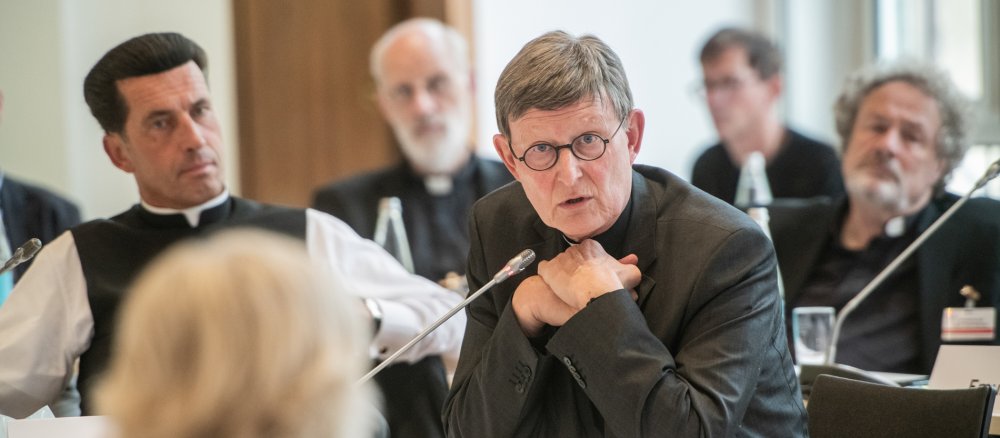 Kardinal Woelki spricht bei der Regionenkonferenz des Synodalen Wegs