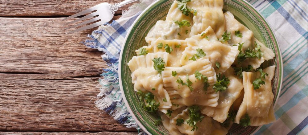 Ein Teller voller Maultaschen.