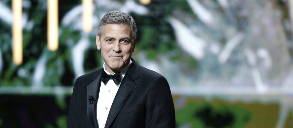 Hollywoodstar George Clooney nimmt an einer Filmpreisverleihung in Paris teil.
