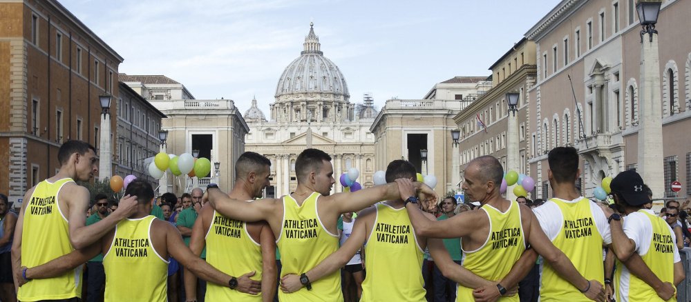 Marathonläufer vor dem Petersdom