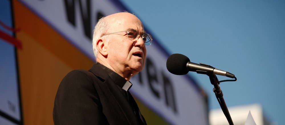 Erzbischof Carlo Maria Viganò spricht auf dem "Walk for life" in San Francisco