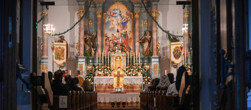 Alte Messe in der Prioratskirche Mariä Himmelfahrt in Stuttgart