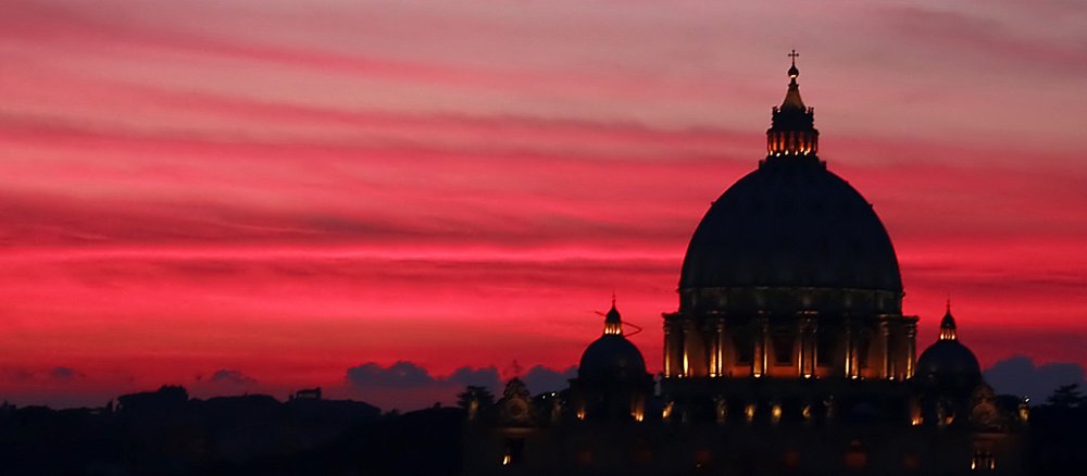 Der Petersdom im Abendlicht.